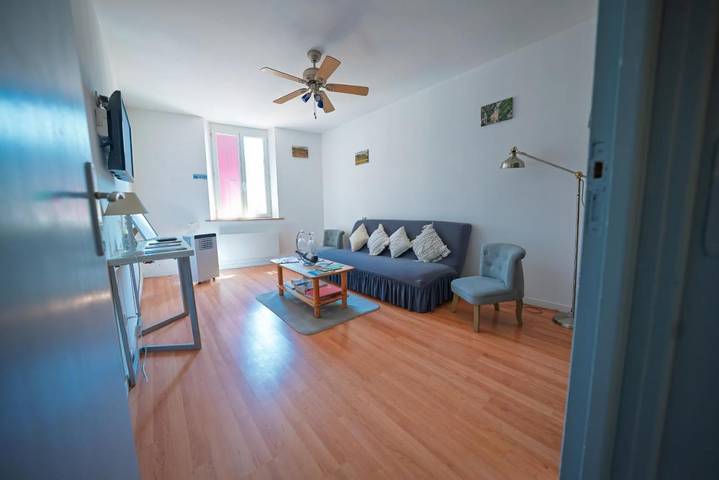 Gîte pour 5 personnes, avec Vue à Maury - 2