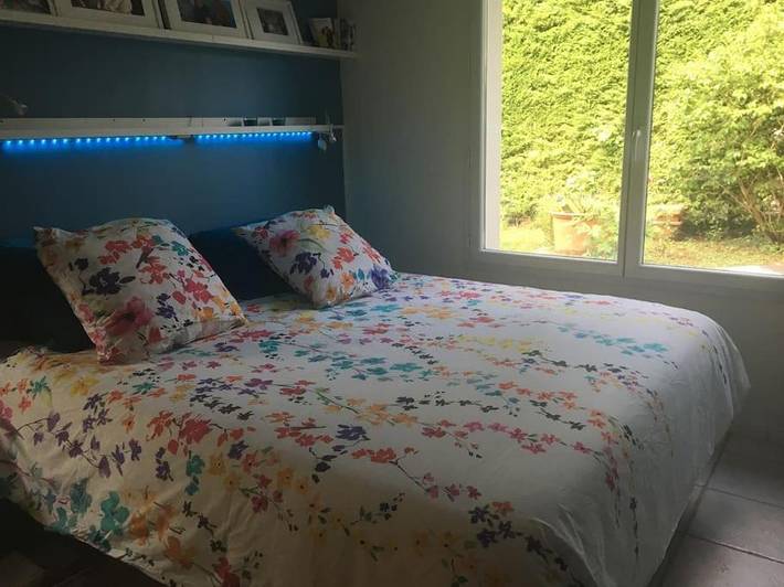 Location de vacances pour 9 personnes, avec jardin et piscine à Collonges-au-Mont-d'Or - 2