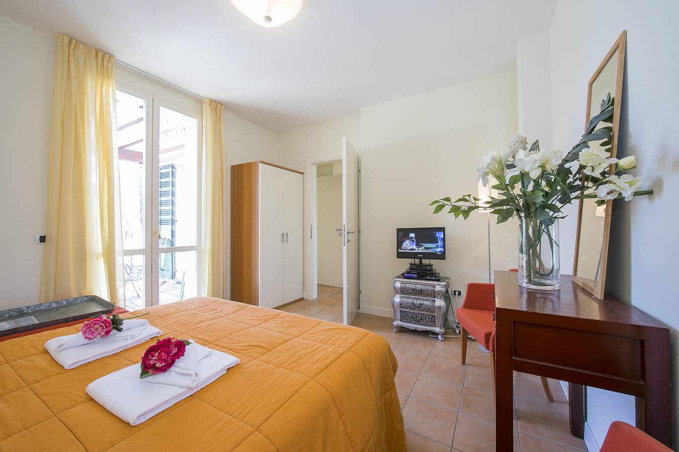 Ganze Wohnung, Ferienwohnung für 4 Personen mit Terrasse in Porlezza, Gemeinde Porlezza