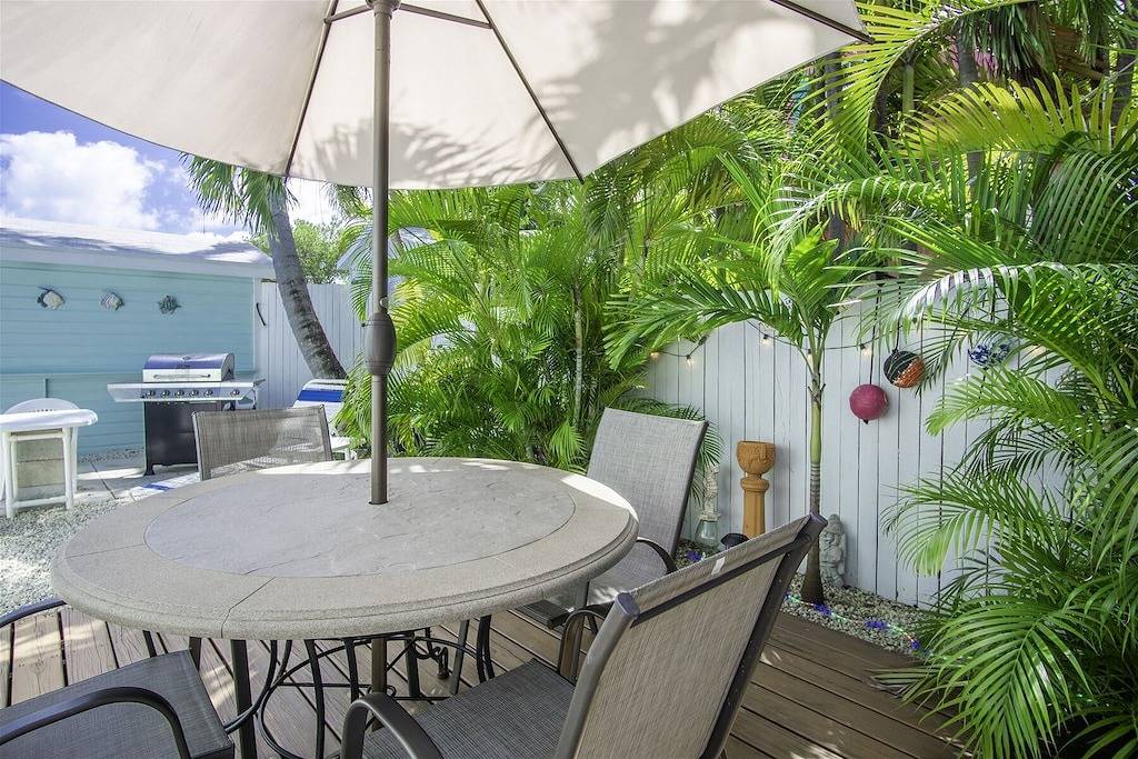 Conch Key Cottage 2 bed 1 bath home w/ramp access in Duck Key, Monroe County