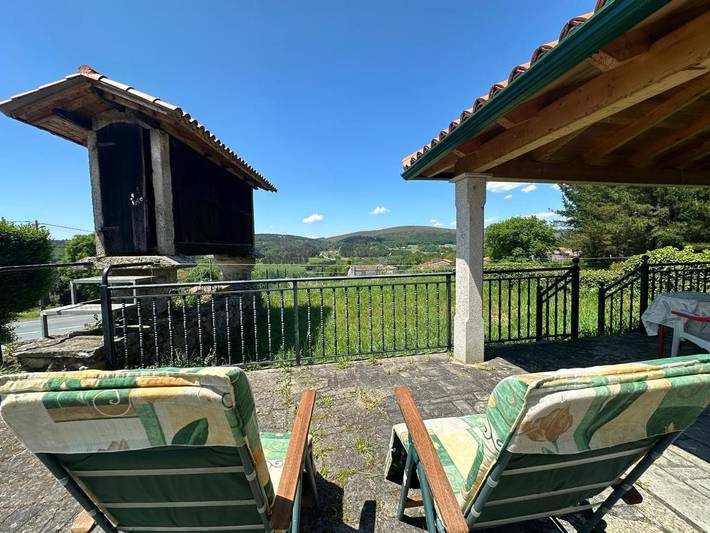 Location de vacances pour 5 personnes, avec vue et jardin à Palas de Rei - 2