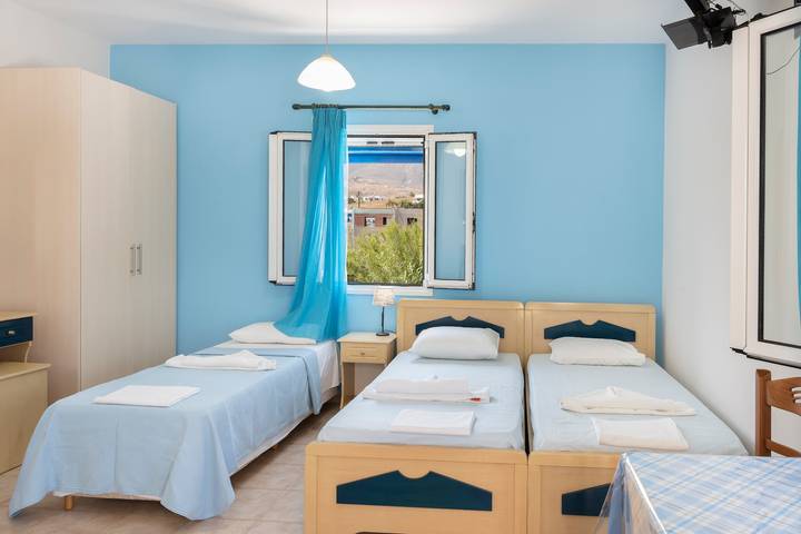 Estudio entero, Apartamento estudio 'Studios Ninemia Serifos 5' con vistas al mar, Wi-Fi y aire acondicionado. in Livadi, Serifos