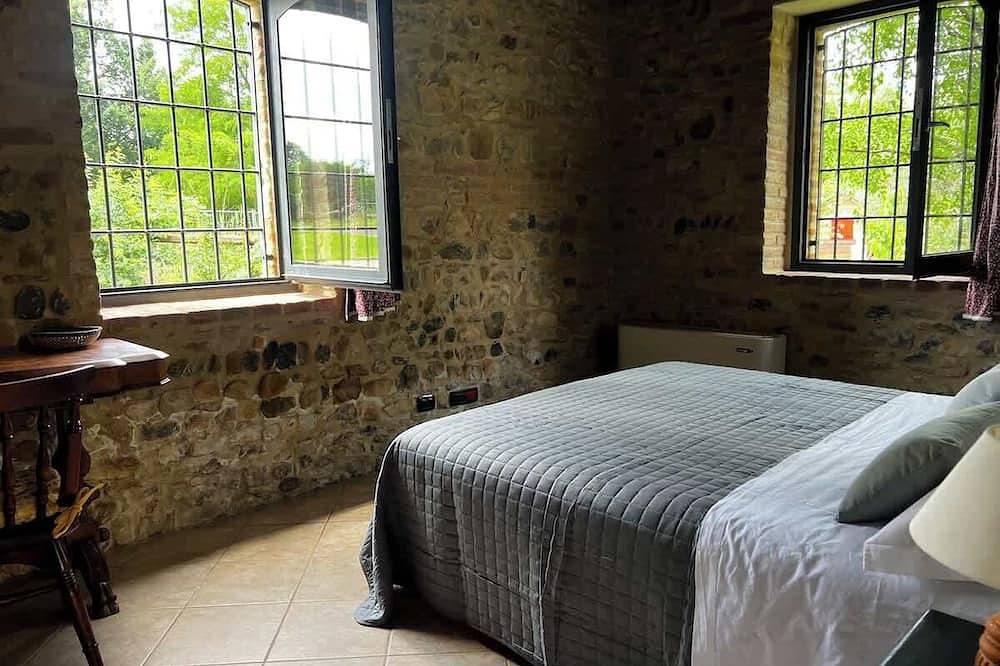 Ganze Wohnung, Podere Montevalle's Clubhouse in Alseno, Piacenza Provinz