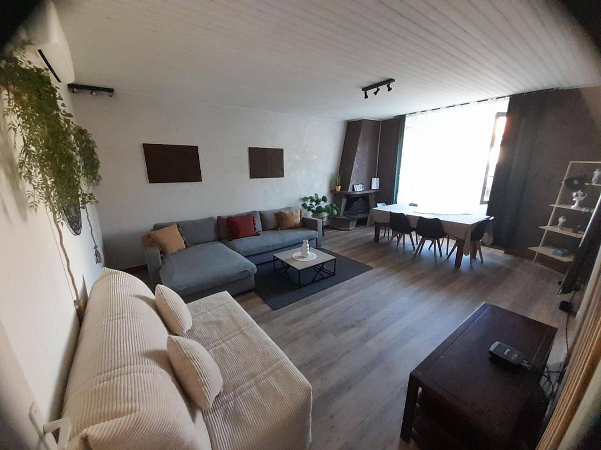 La villa bohème, climatisée avec piscine in Lédat, Région de Villeneuve-sur-Lot