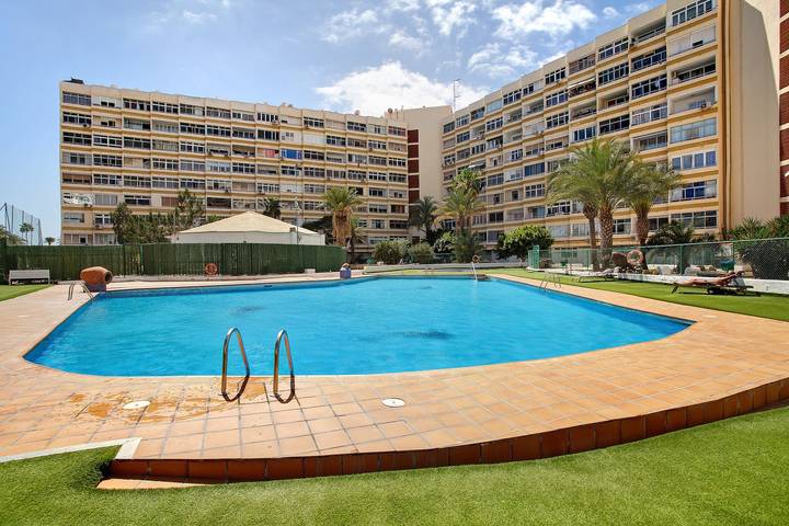 Location de vacances pour 5 personnes, avec Jardin et Bassin pour enfant à Playa del Inglés