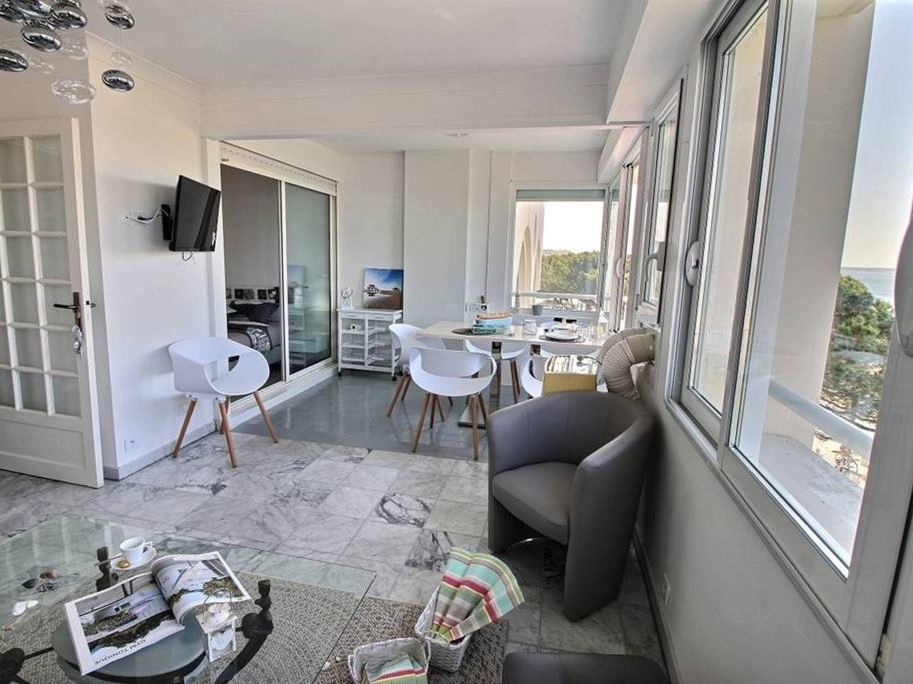 Appartement entier, Arcachon T3 Lumineux 50m Plage Centre Ville avec Parking et Wifi in Arcachon, Région d'Arcachon