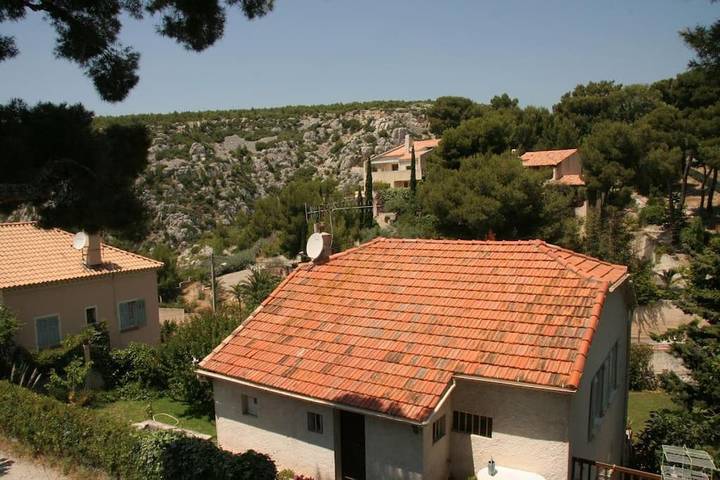 Gîte pour 4 personnes, avec terrasse, animaux acceptés dans Calanque De Port Pin Cassis - 3