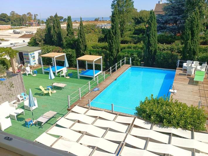 Location de vacances pour 6 personnes, avec Balcon et Jardin à Bari