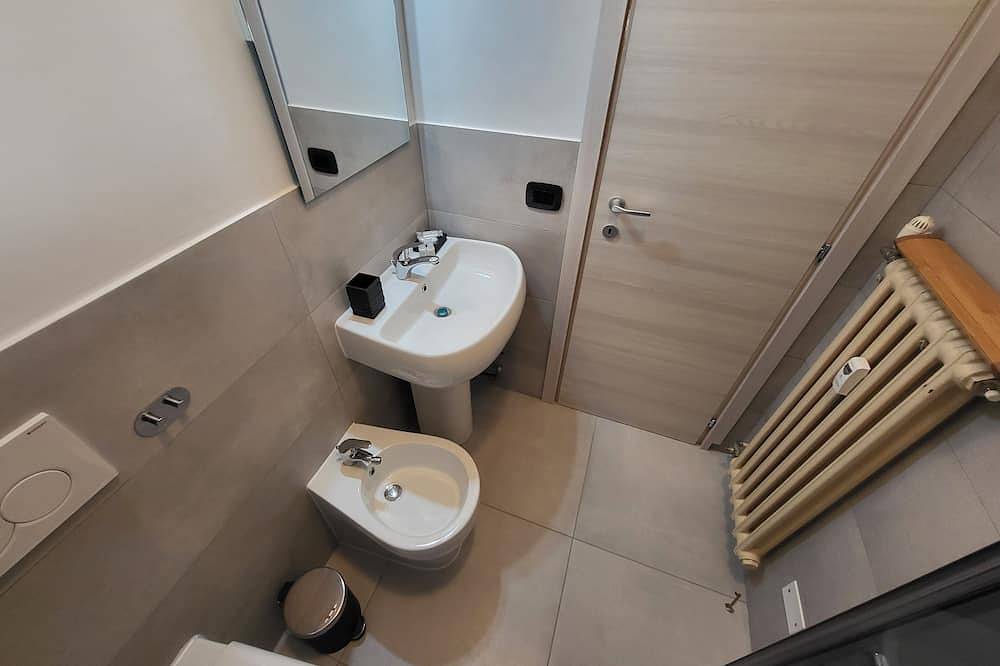 Entire apartment, Apartment in front of the hospital in Modena, Modena Province