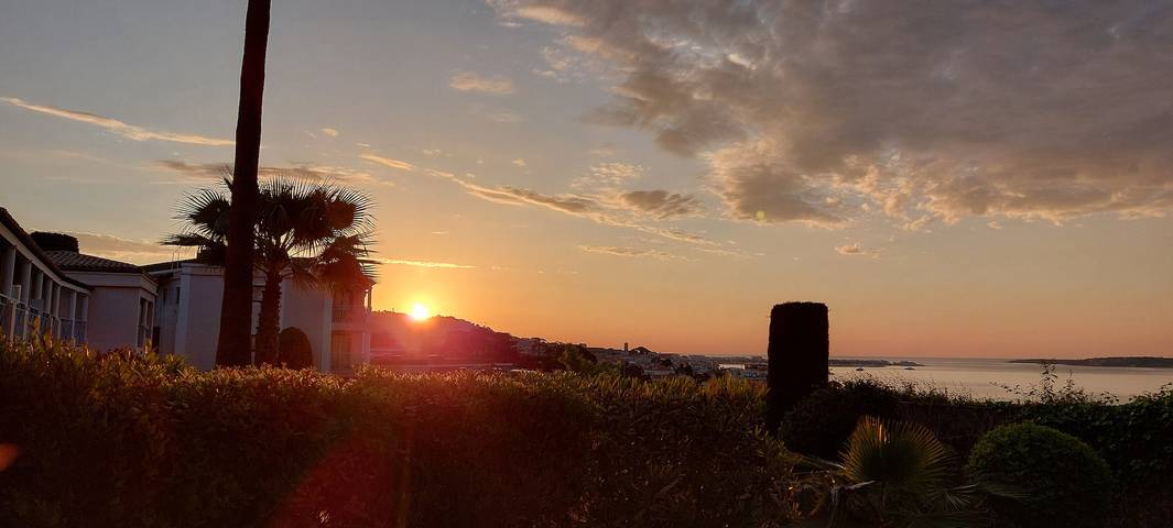 Ferienwohnung für 4 Personen, mit Garten und Kinderpool in Cannes - 4