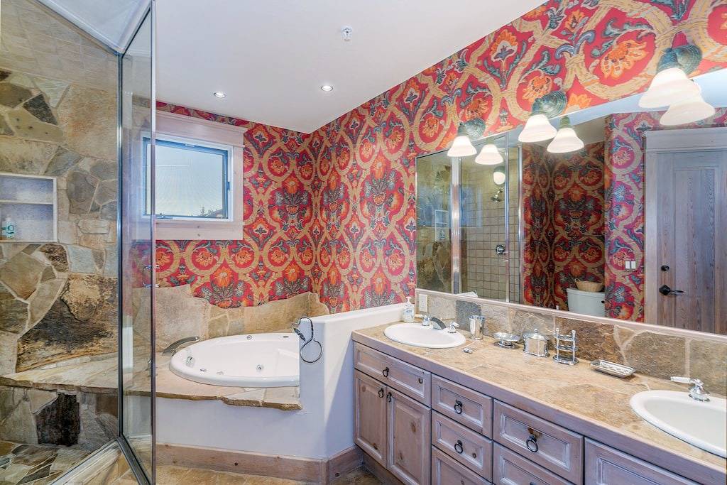 Ganze Wohnung, Geräumige zweistöckige Penthouse-Wohnung; Zentrum der Innenstadt; Gondel um die Ecke in Telluride, Telluride Ski Resort