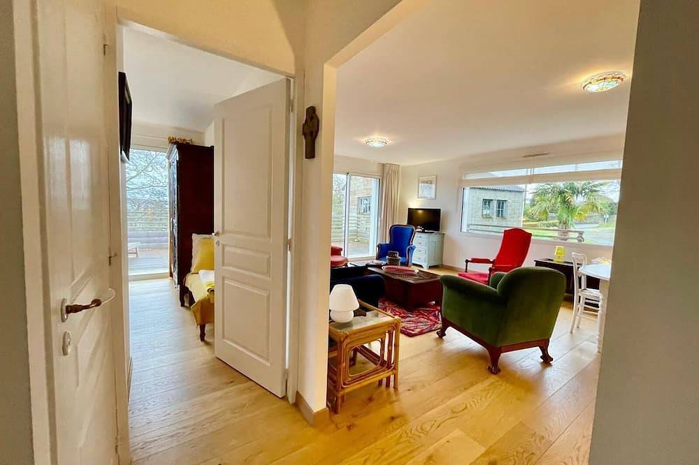 Ferienhaus-Modern-Eigenes Badezimmer-Blick aufs Meer in Carantec, Ceinture Dorée