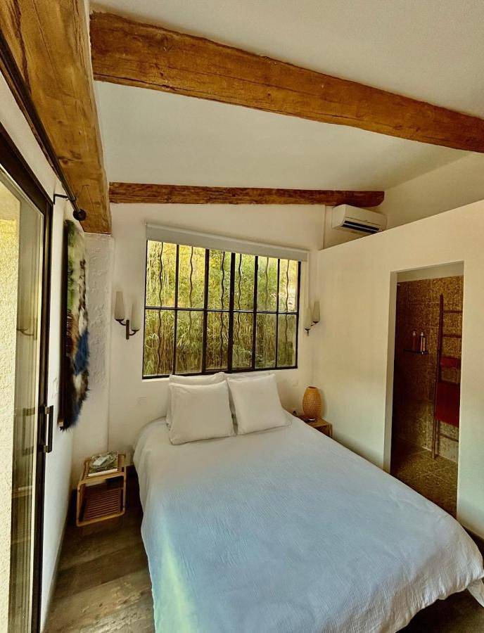 Maison d’hôte pour 2 personnes, avec jardin et jacuzzi ainsi que piscine et terrasse à Ramatuelle - 3