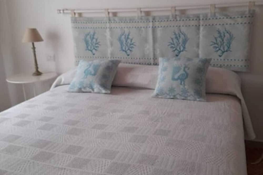 Apartamento entero, A room with a view - Biaitu, lovely and comfy flat with many amenities (P3398) in Cabras, Stagno di Càbras