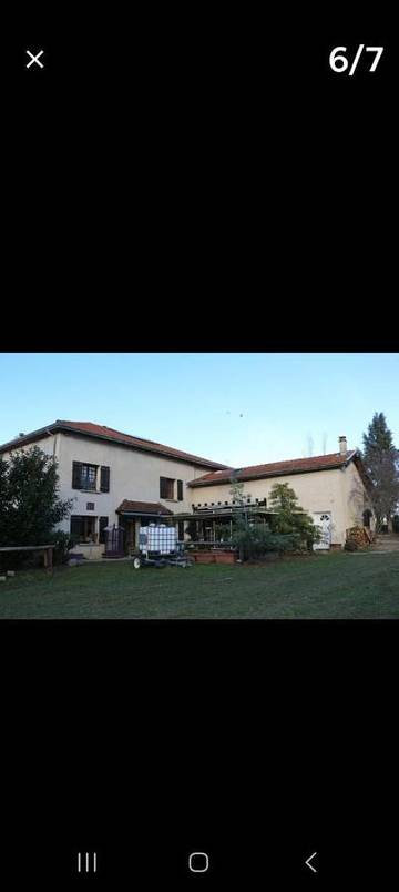 Gîte pour 7 personnes, avec jardin ainsi que terrasse et vue dans Beaurepaire