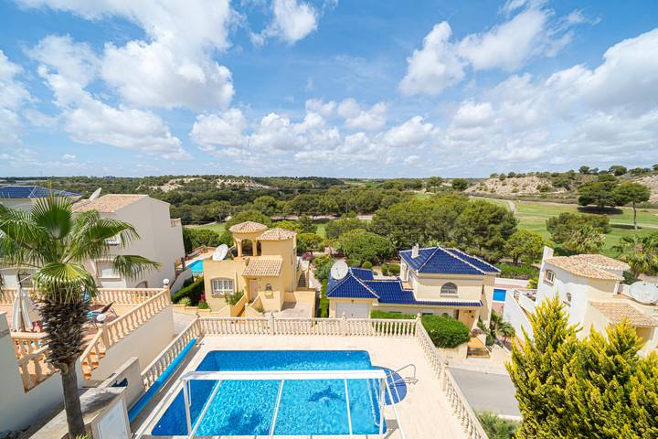 Villa pour 6 personnes, avec jardin ainsi que terrasse et vue à Orihuela - 2