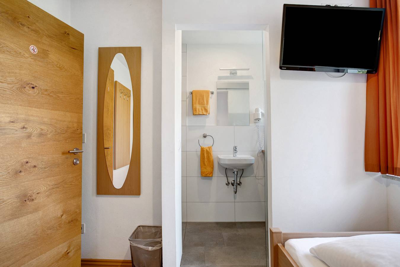 Chambre 17 - Chambre simple avec vue sur la montagne, terrasse commune et Wi-Fi in Breitenberg, Bavière Orientale