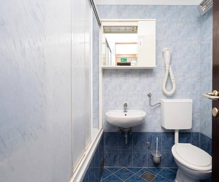 Ferienwohnung für 4 Personen, mit Balkon in Duga Uvala