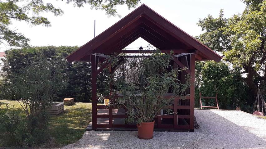 Ganze Ferienwohnung, Ferienwohnung mit Garten und Grill in Gyenesdias, Balaton Hochland Nationalpark