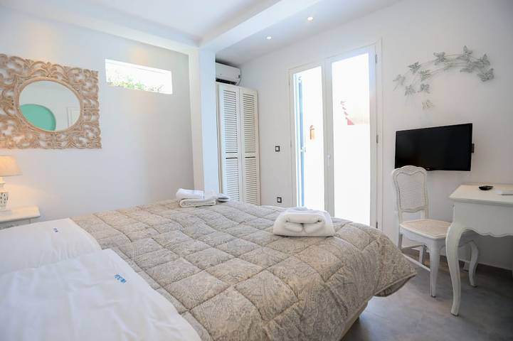 Grand Panoramic Villa Ozar in Mykonos