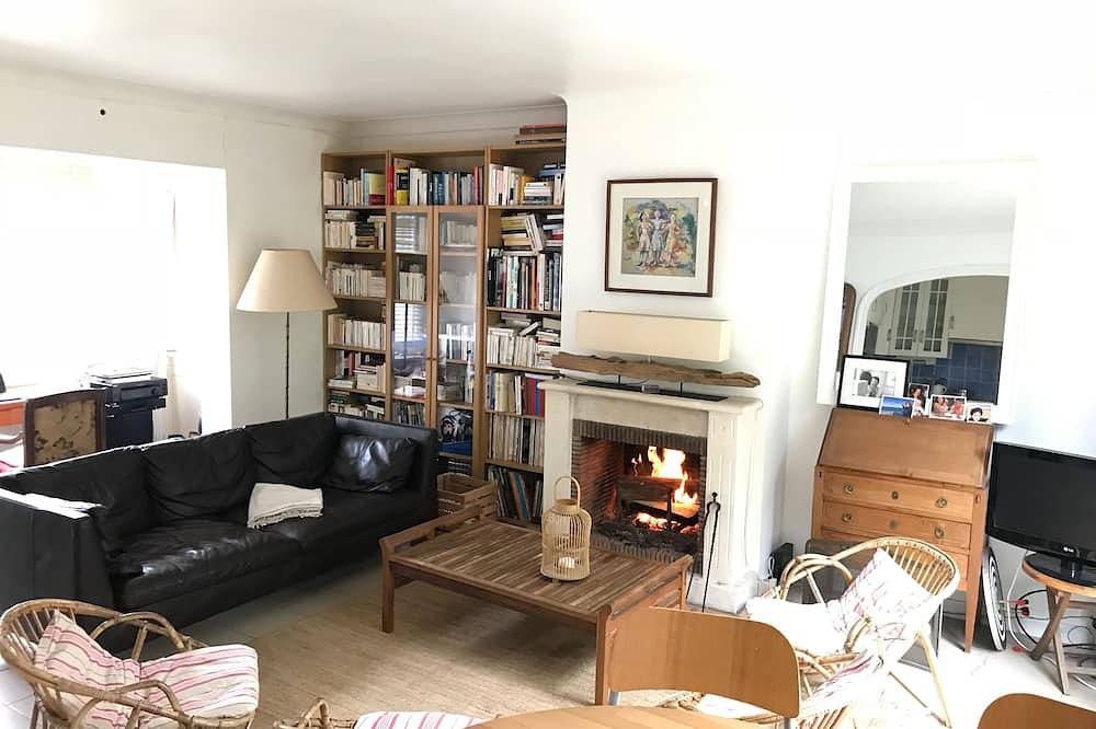 Hübsche Villa unter den Kiefern in La Baule-Escoublac, Côte d'Amour