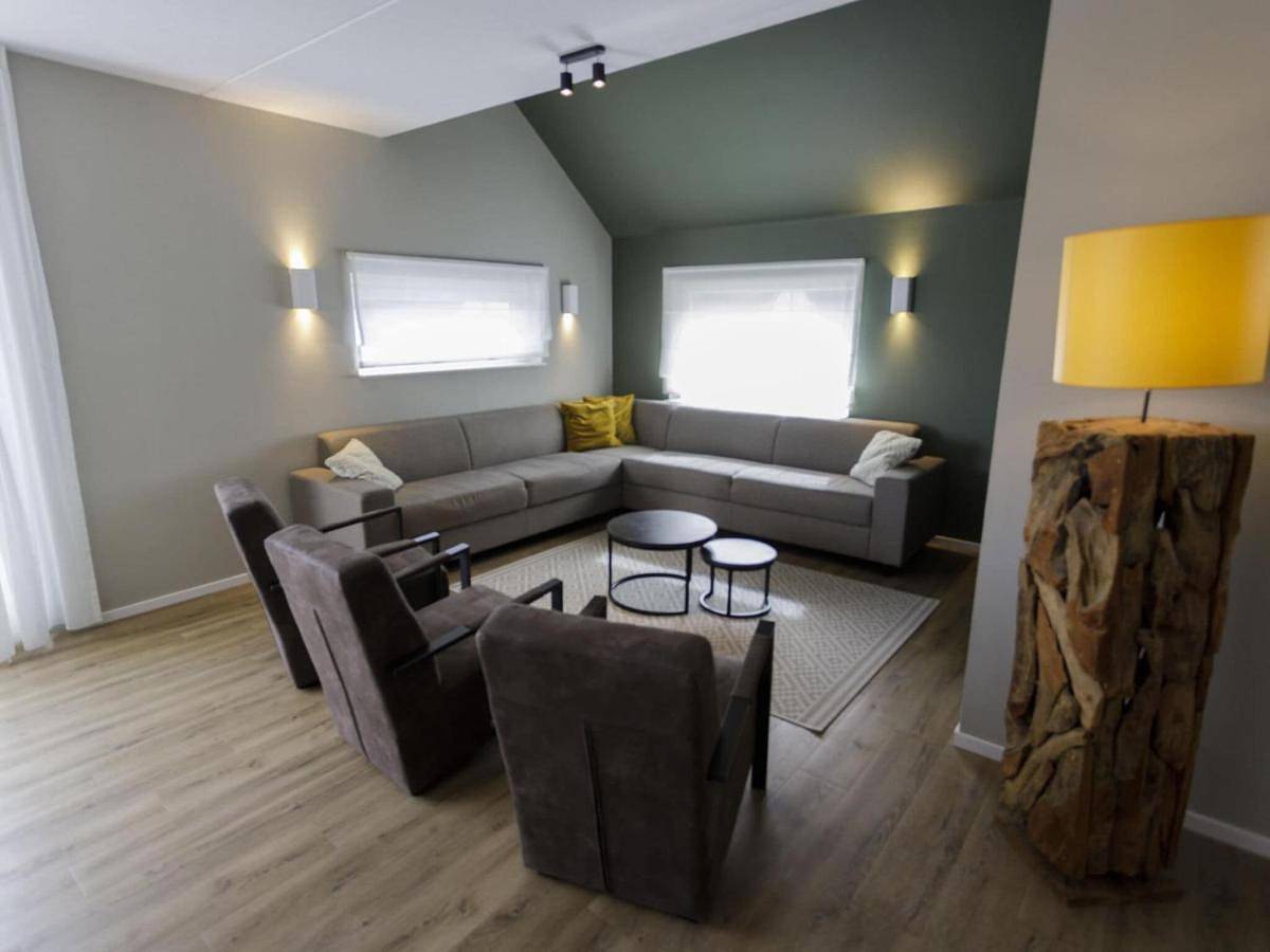 Detached villa with six bedrooms, close to a lake in Heimbach, Rureifel (Nordrhein-westfalen)