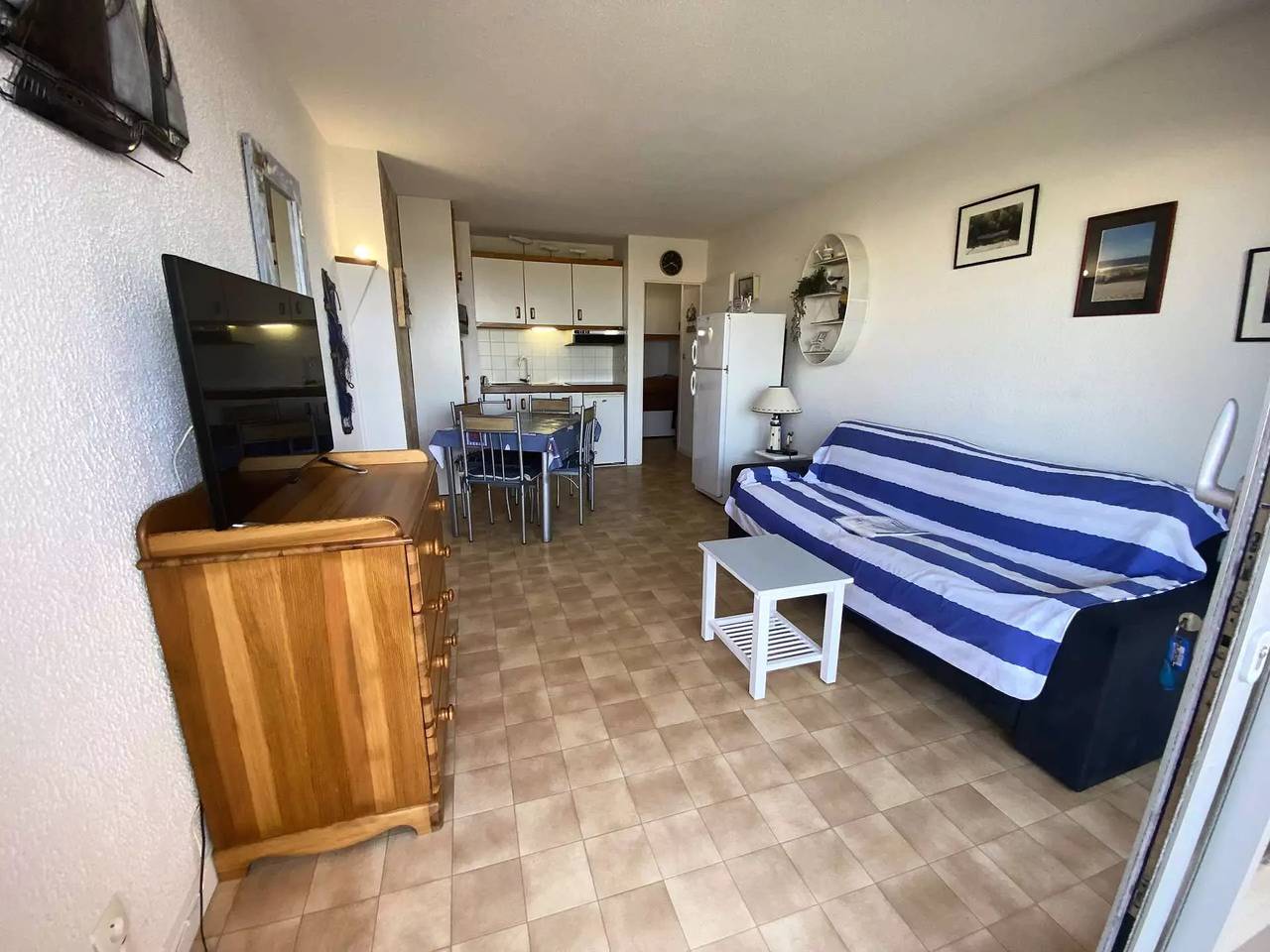 Studio entier, 063 - Appartement avec jardin en front de mer in Soulac-sur-Mer, Région de Lesparre-Médoc