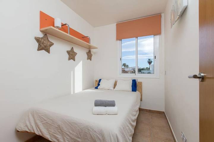 Ferienwohnung für 8 Personen, mit Balkon in Montroig Bahia - 4