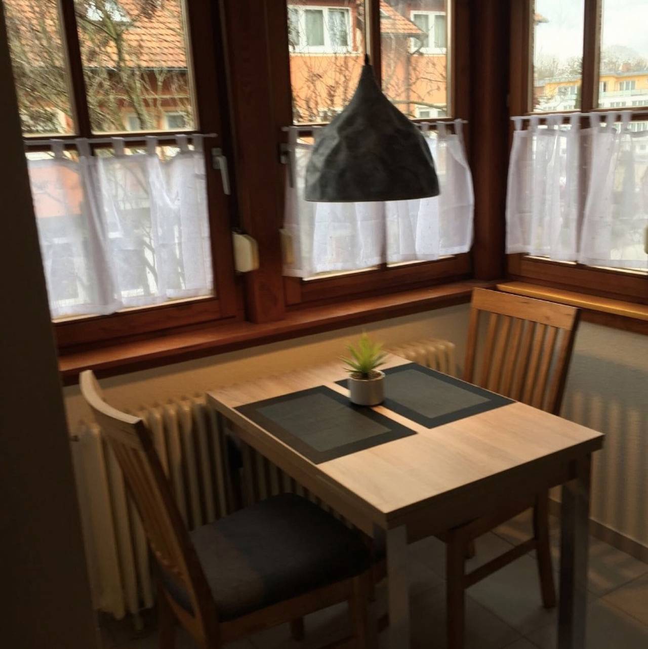 Ganzes Studio, Einzimmerwohnung '1 Zimmer Appartement 28' mit Balkon und Wlan in Bad Krozingen, Südschwarzwald