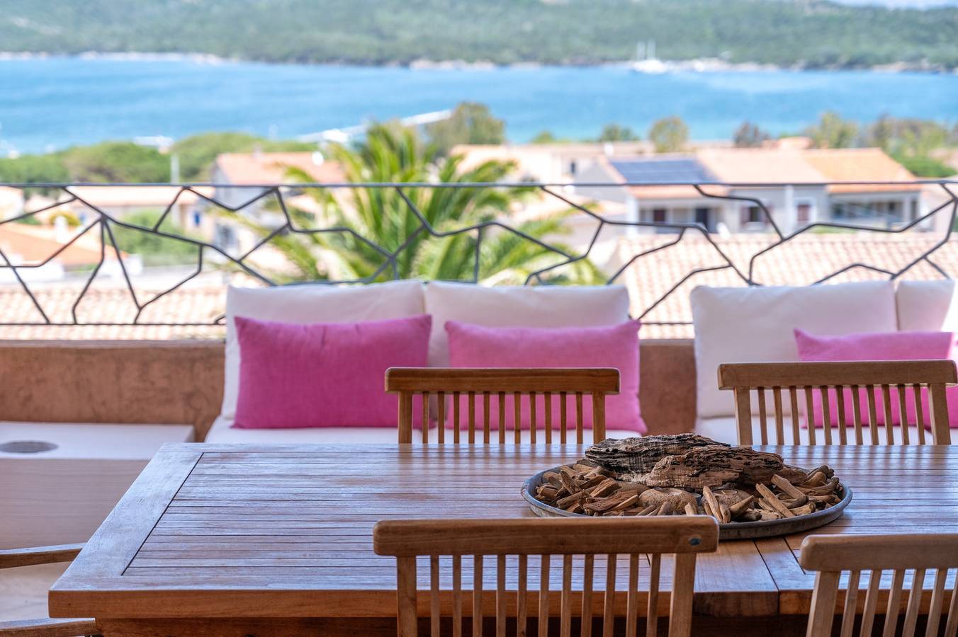 Appartement entier, Appartement 'Il Fiordo 28' avec vue sur la mer, piscine partagée et climatisation in Santa Teresa Gallura, Gallura