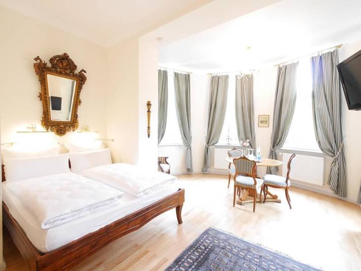 Hotel für 3 Personen, mit Terrasse und Garten in Westend Berlin