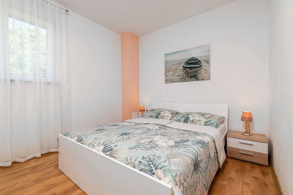 Ganze Wohnung, 2-Zimmer-Ferienwohnung mit Pool Cancini, Porec in Kukci, Porec und Umgebung