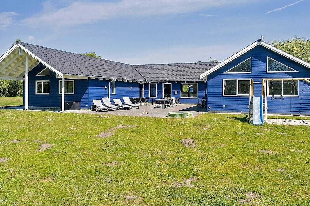 Luxusvilla mit Pool in Væggerløse, Schwedische Ostsee