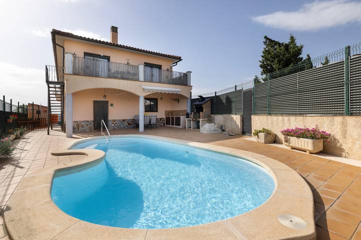 Ferienwohnung für 6 Personen, mit Garten in Tarragona Provinz