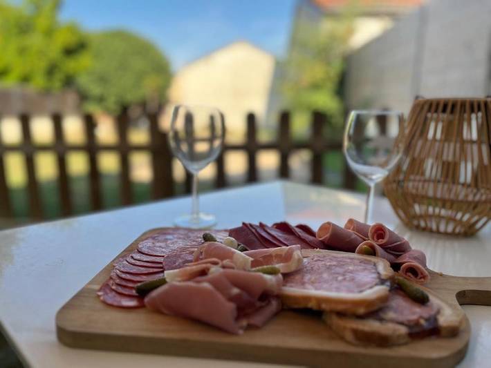 Gîte pour 2 personnes, avec jardin à Miribel - 2