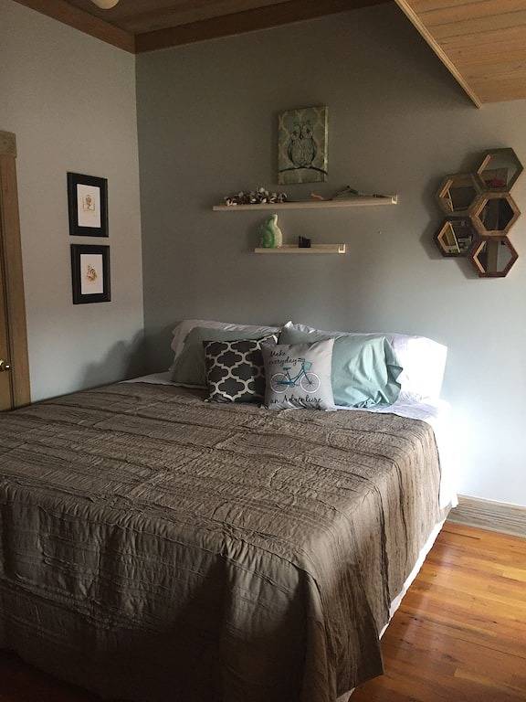 Ganze Wohnung, Nachteule (A) in der Innenstadt von Eureka! in Eureka Springs, Carroll County (AR)