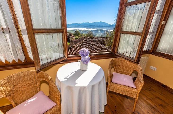 Casa rural para 6 personas, con terraza y vistas, Se admiten mascotas en Piloña