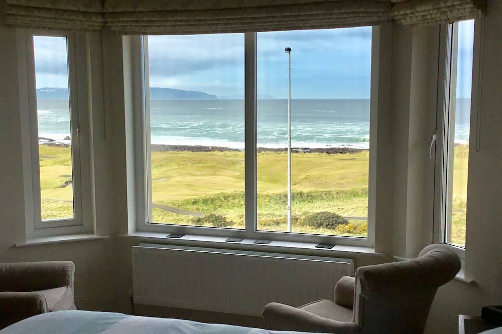 Erstaunliche Seeansichten. Zentrale Lage. Mit Blick auf Portstewart Old Course. in Portstewart, Grafschaft Londonderry