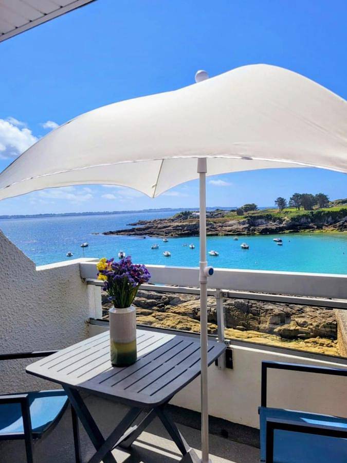 Gîte pour 2 personnes, avec vue et balcon dans Plage du Pérello