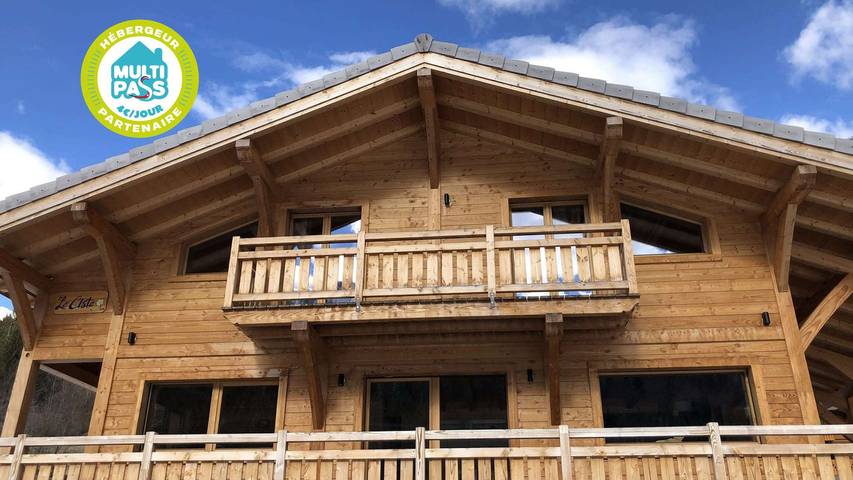 Gîte pour 17 personnes, avec jacuzzi et jardin à La Chapelle-d'Abondance