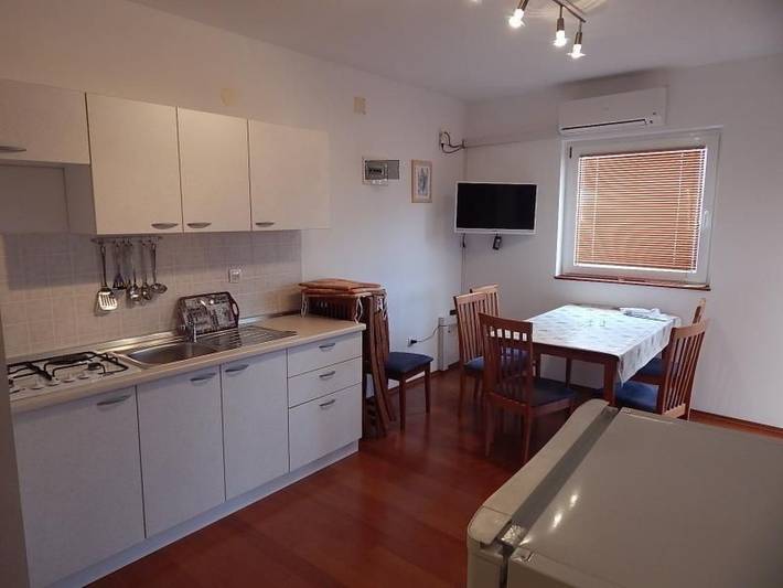 Ganze Wohnung, Appartement mit Balkon in Stara Novalja, Pag