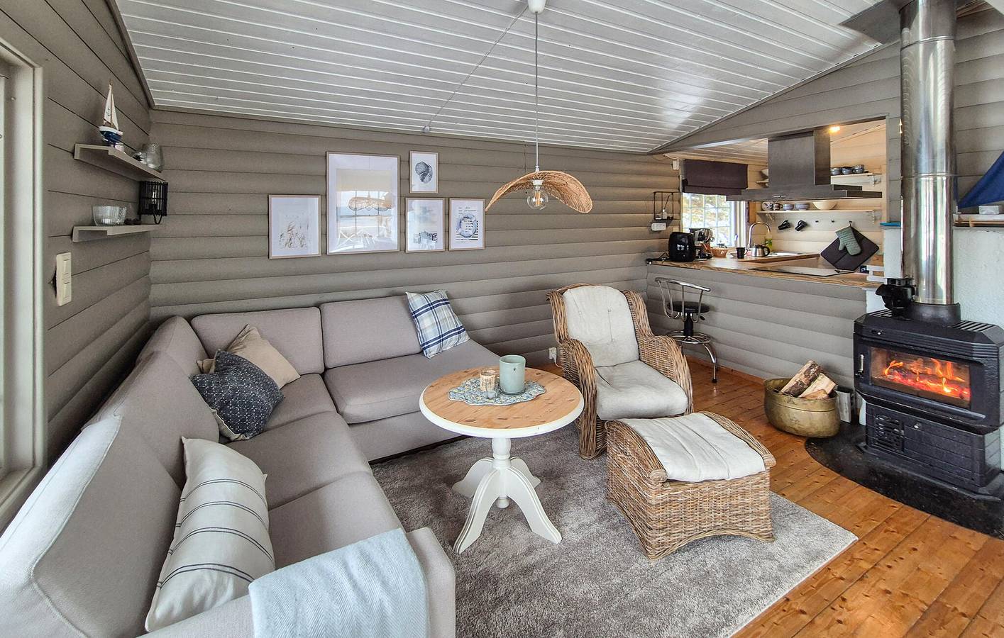 Ferienhaus für 6 Personen mit Terrasse in Kvinnherad