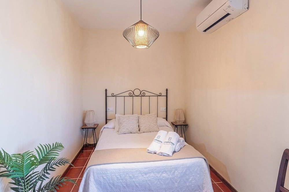 Villa Gran Solano Colmenar by Ruralidays in Solano, Colmenar
