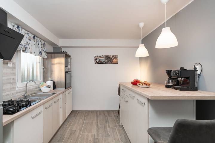 Villa pour 8 personnes, avec piscine et jardin, animaux acceptés dans Vir - 3