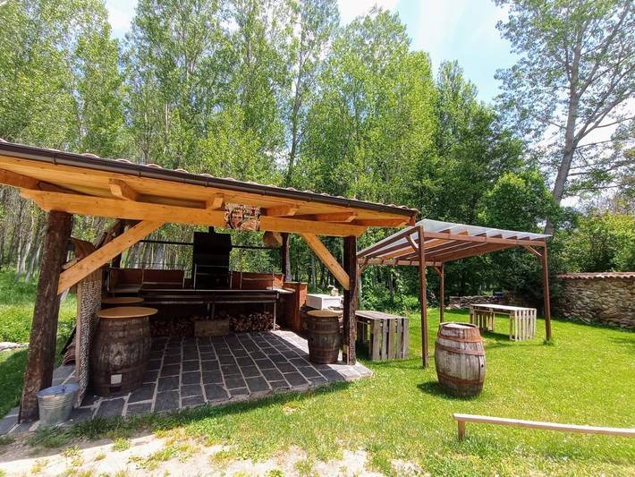 Casa rural para 6 personas, con jardín y vistas, Se admiten mascotas en Valdesamario - 4