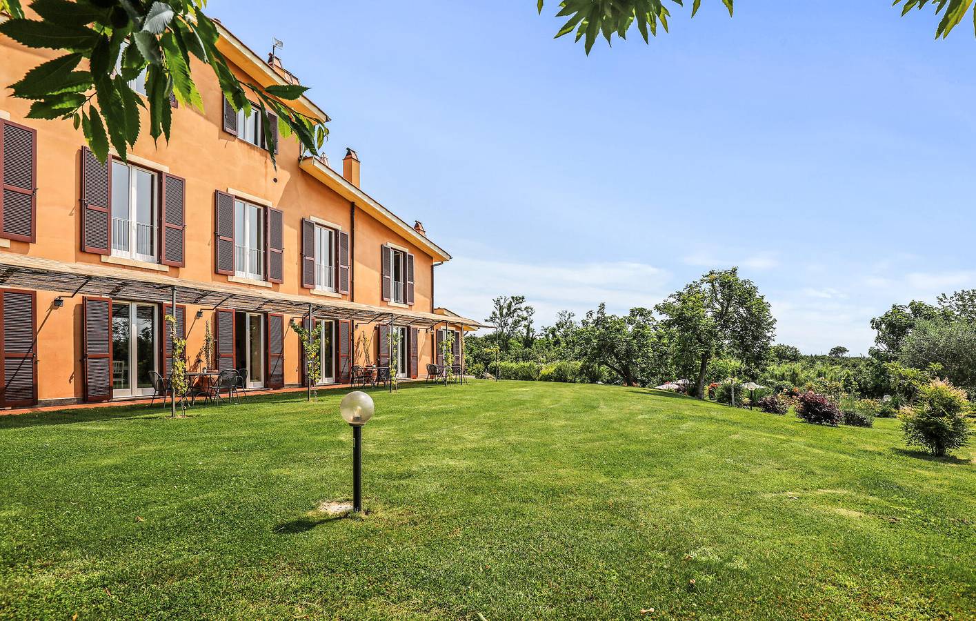 Ganze Ferienwohnung, Ferienwohnung für 4 Personen mit Pool in Capranica, Viterbo Provinz