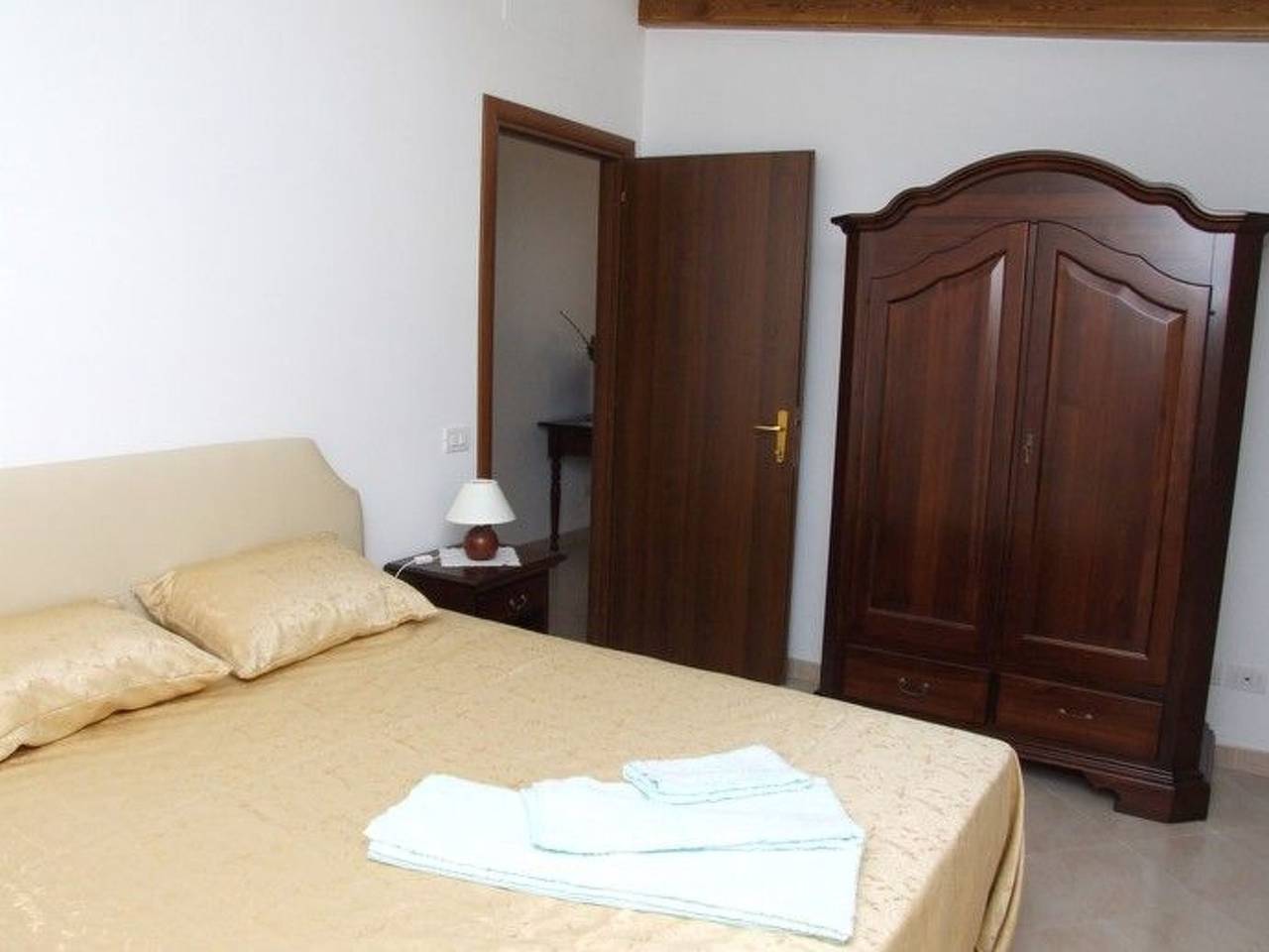 Appartement entier, Wohnung 'Ivy' mit privatem Garten in Sorrento, Province de Naples