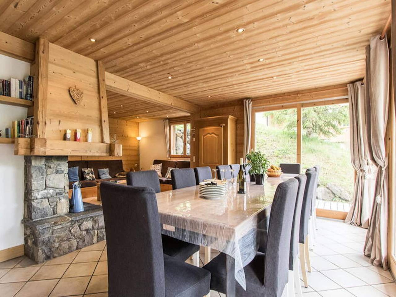 Entire apartment, Apartment in Le Chinaillon by Ski Slopes in Le Grand-Bornand, Annecy region