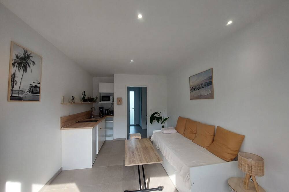 Ganze Wohnung, Comfortable Studio On The Banks Of The Rance Near Dinard And Saint Malo in Le Minihic-sur-Rance, Saint-Malo und Umgebung