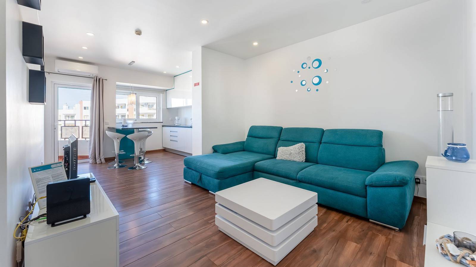 Ganze Wohnung, Ferienwohnung für 4 Personen mit Balkon in Praia da Rocha, Portimão